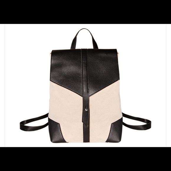 Deux Lux Demi Backpack - Picture 1 of 2